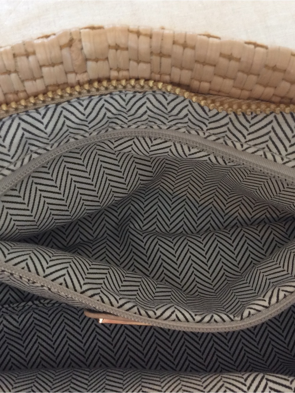 Moda Luxe Lucy - ST Woven Shoulder Bag in Natural - NWOT - Picture 13 of 14